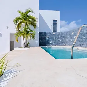 https://arkana-9.tulum-hotels.net